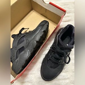 Nike Air Huarache (or a size 7 youth) worn once